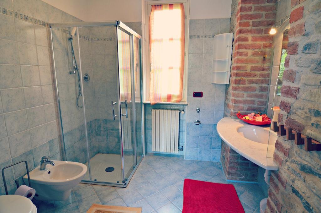 Cascina Il Convivio Guest House Diano d'Alba Room photo
