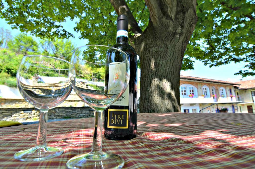 Cascina Il Convivio Guest House Diano d'Alba Exterior photo